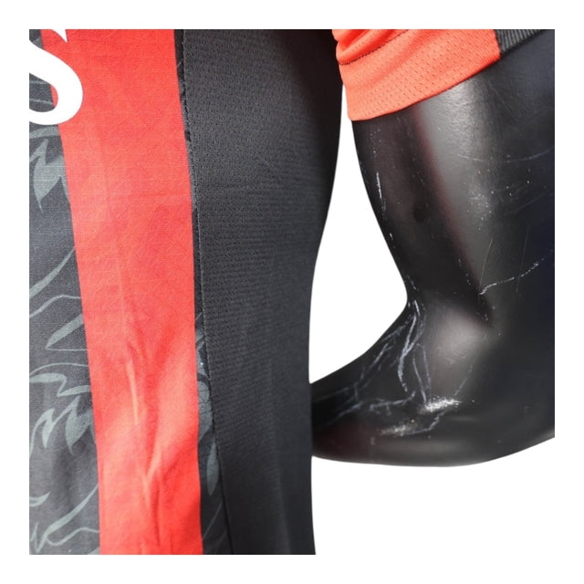 Camisa AC Milan I 25/26 - Jogador Puma Masculina - Preta e vermelha com detalhes em cinza