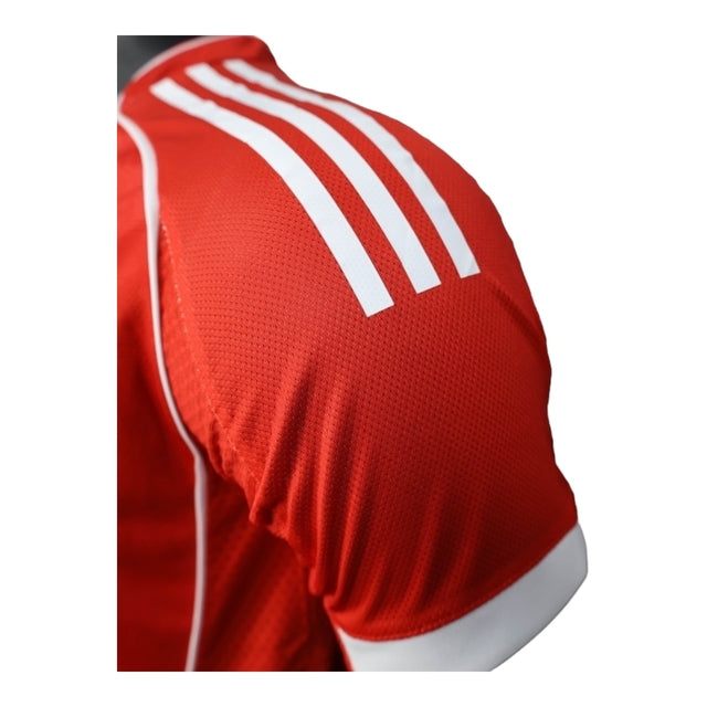 Camisa Bayern de Munique I 25/26 - Jogador Adidas Masculina - Vermelha com detalhes em branco