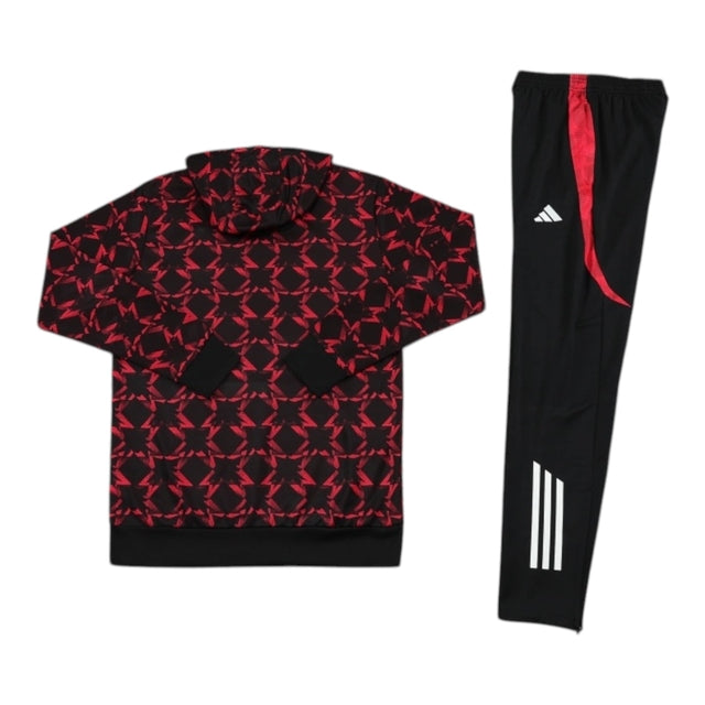 Conjunto Manchester United Treino 25/26 - Masculino Adidas - Preto com detalhes em vermelho