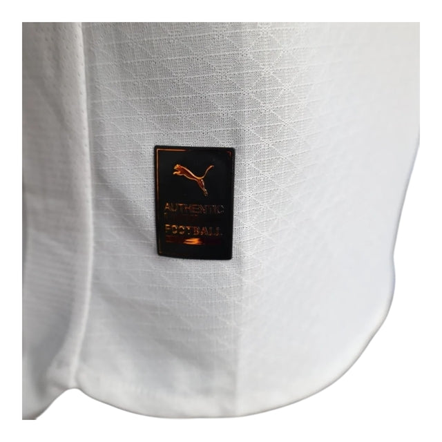 Camisa AC Milan II 25/26 - Jogador Puma Masculina - Branca com detalhes em vermelho e preto