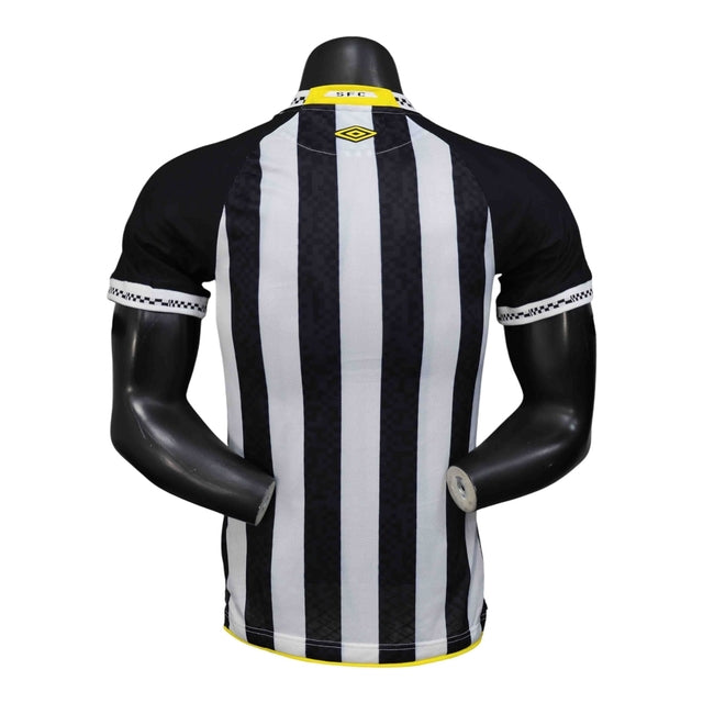 Camisa Santos II 25/26 - Jogador Umbro Masculina - Branca e preta