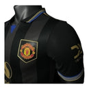 Camisa Manchester United III 25/26 - Jogador Adidas Masculina - Preta e azul com detalhes em amarelo