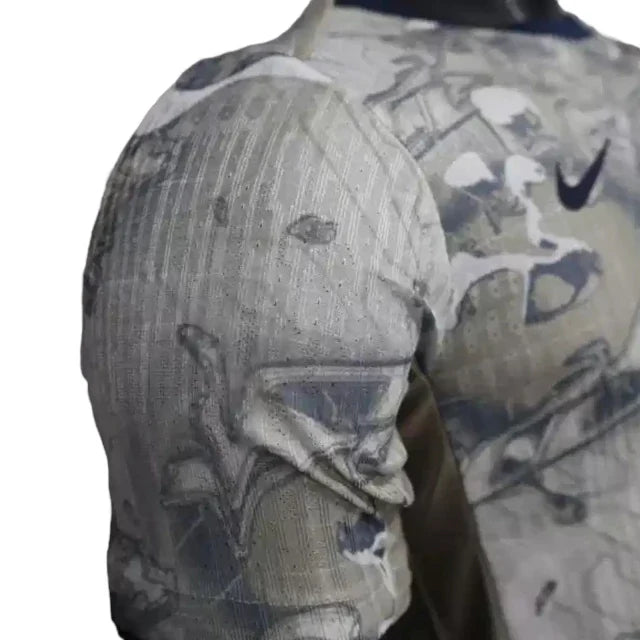 Camisa Tottenham Pré-jogo 25/26 - Jogador Nike Masculina - Branca com detalhes em cinza e azul