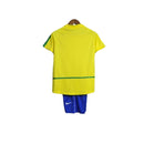 Kit Infantil Brasil Retrô 2002 - Nike - Amarelo com detalhes em verde