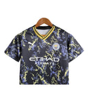 Kit Infantil Manchester City Edição especial 23/24 - Puma - Preto com detalhes em azul e amarelo