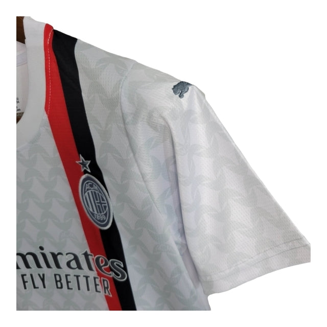 Kit Infantil AC Milan II 23/24 - Puma - Branco com detalhes em vermelho e preto