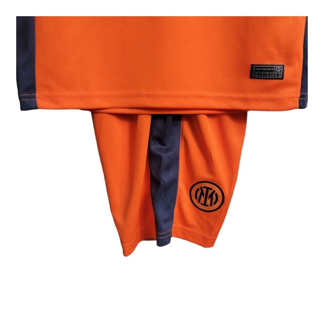 Kit Infantil Inter de Milão II 23/24 - Nike - Laranja com detalhes em azul e cinza