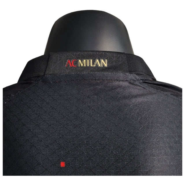 Camisa AC Milan Edição especial 23/24 - Jogador Puma Masculina - Preta e vermelha com detalhes em dourado