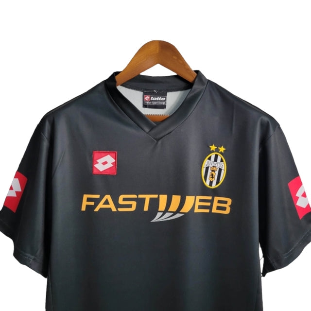 Camisa Retrô Juventus II 2001/2002 - Lotto Masculina - Preta