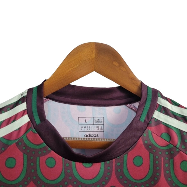 Camisa Seleção do México I 24/25 -  Adidas Feminina - Vinho com detalhes em vermelho e verde