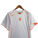Camisa Retrô Seleção da Holanda II 2004 - Masculina Nike - Branca com detalhes em laranja