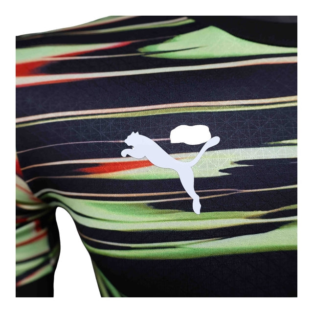 Camisa Seleção Portugal Pré-jogo 25/26 - Jogador Puma Masculina - Preta com detalhes em verde e vermelho