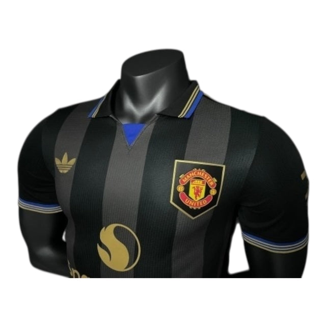Camisa Manchester United III 25/26 - Jogador Adidas Masculina - Preta e azul com detalhes em amarelo