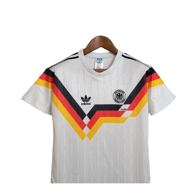Kit Infantil Retrô Seleção da Alemanha 1992 - Adidas - Branco com detalhes em preto e vermelho e amarelo