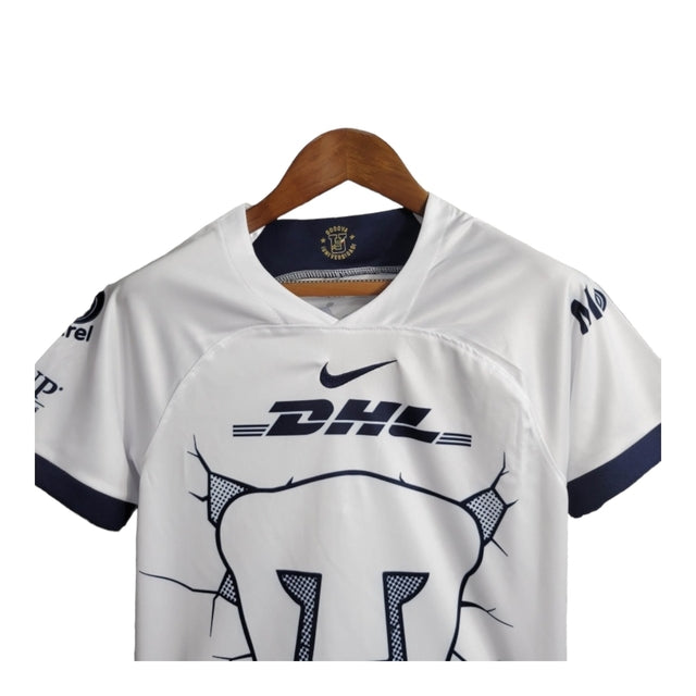 Kit Infantil Pumas do México II 23/24 - Nike - Branco com detalhes em azul