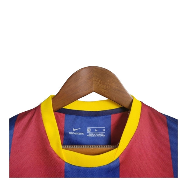 Kit Infantil Retrô Barcelona I 2010/2011 - Nike - Azul e vermelho com detalhes em amarelo