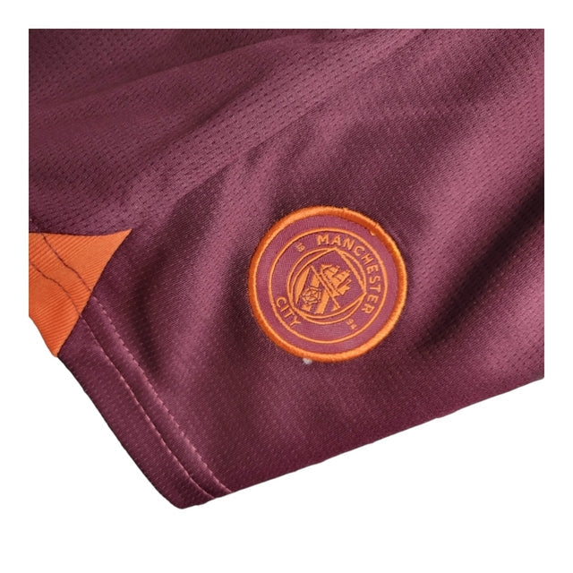 Kit Infantil Manchester City II 23/24 - Puma - Branco com detalhes em vinho e laranja