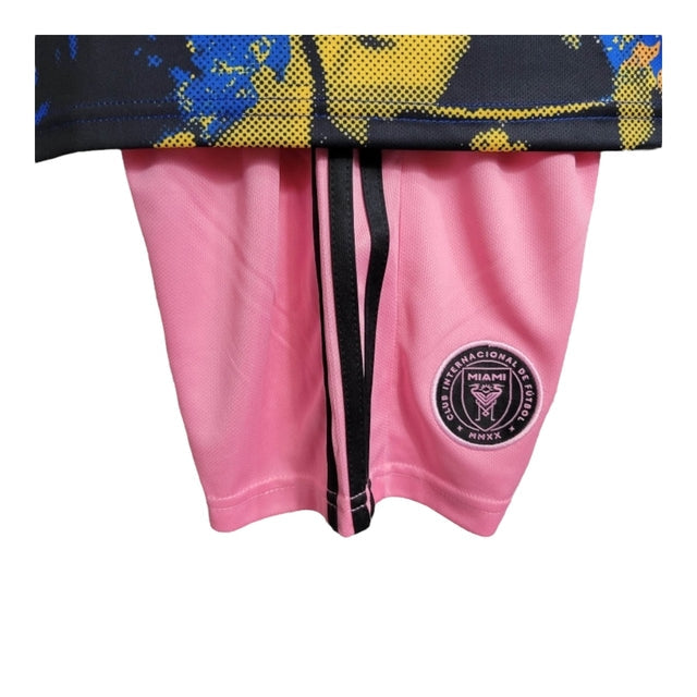 Kit Infantil Inter Miami CF 23/24 - Adidas - Azul com detalhes em amarelo e laranja