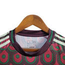 Camisa Seleção do México I 24/25 - Torcedor Adidas Masculina - Vinho com detalhes em vermelho e verde