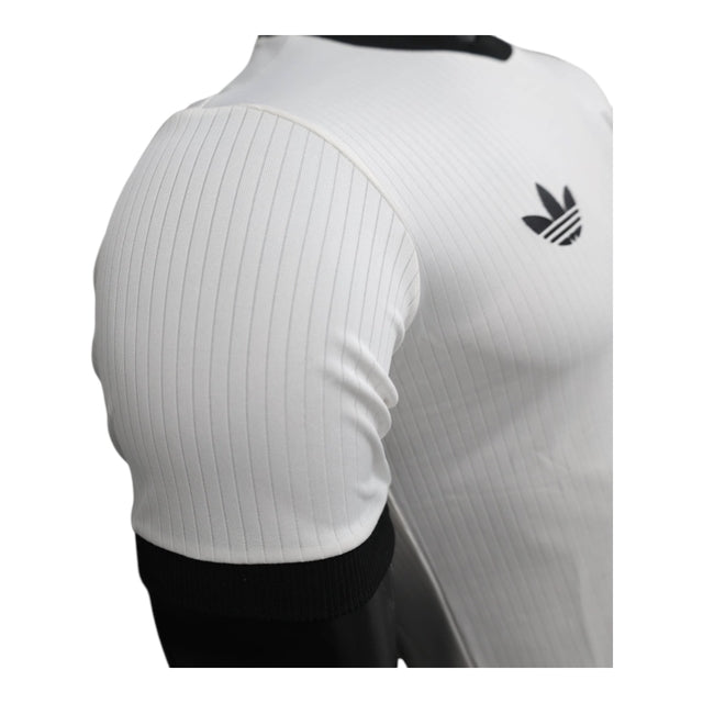Camisa Seleção Alemanha Edição de Aniversário I 25/26 - Jogador Adidas Masculina - Branca com detalhes em preto