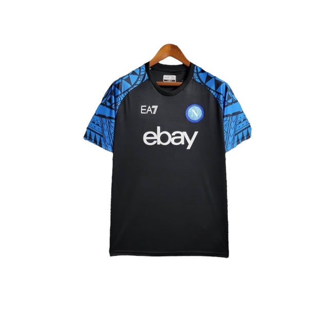 Camisa Napoli I Treino 23/24 - Torcedor EA7 Masculina - Preta com detalhes em azul