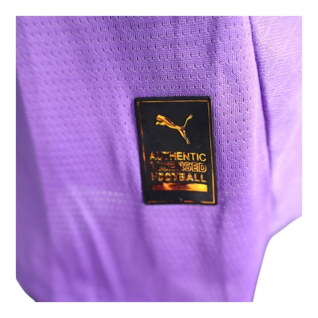 Camisa Borussia Dortmund Edição especial de Aniversário 25/26 - Jogador Puma Masculina - Roxa com detalhes em preto