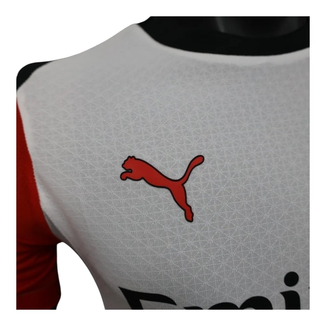Camisa AC Milan II 25/26 - Jogador Puma Masculina - Branca com detalhes em vermelho e preto