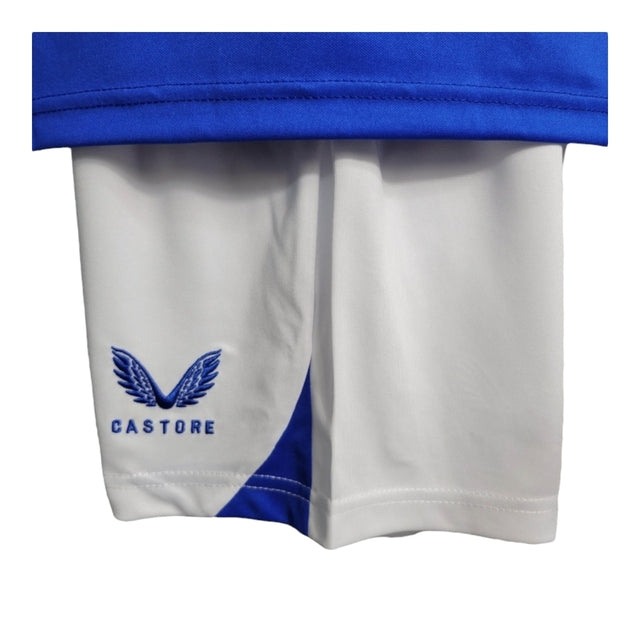 Kit Infantil Rangers Clube I 23/24 - Castore - Azul com detalhes em branco