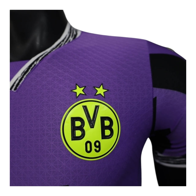 Camisa Borussia Dortmund Edição especial de Aniversário 25/26 - Jogador Puma Masculina - Roxa com detalhes em preto