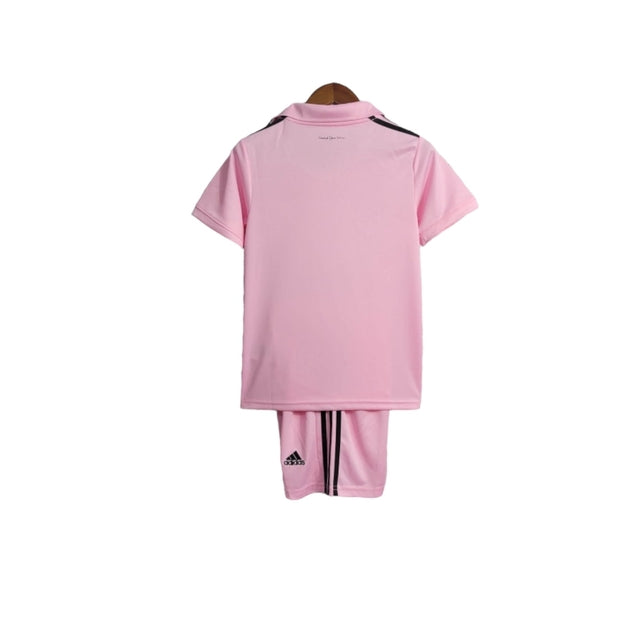 Kit Infantil Inter Miami CF I 23/24 - Adidas - Rosa com detalhes em preto