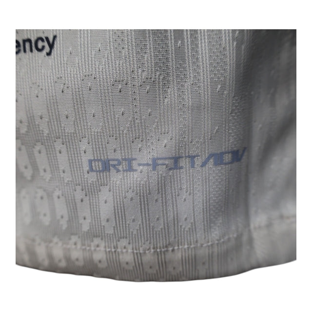 Camisa Barcelona II 25/26 - Jogador Nike Masculina - Bege com detalhes em azul e preto