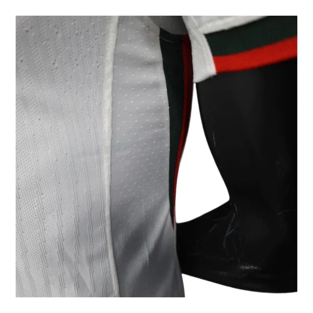 Camisa Chelsea II 25/26 - Jogador Nike Masculina - Branca com detalhes em verde e vermelho