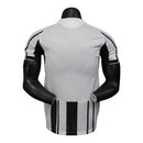 Camisa Juventus I 25/26 - Jogador Adidas Masculina - Preta e branca com detalhes em rosa
